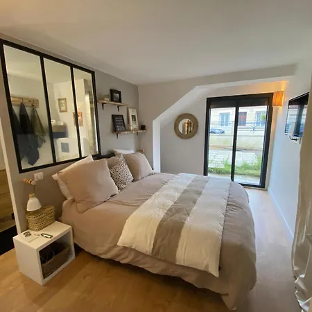Maison Le Clos Joly Proche Gare 3 *